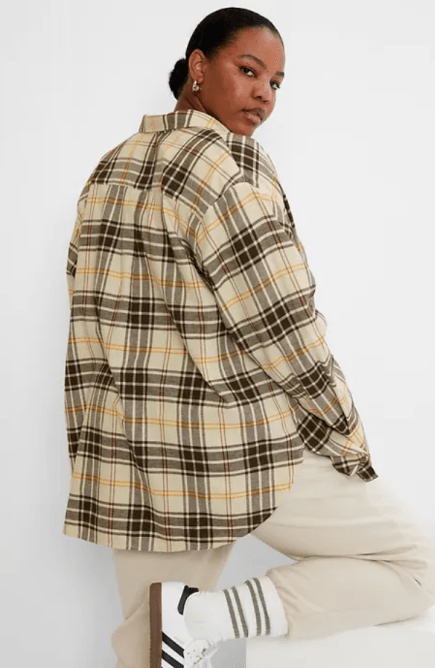 STYLECASTER | Flannel Trend Explainer Spring 2023