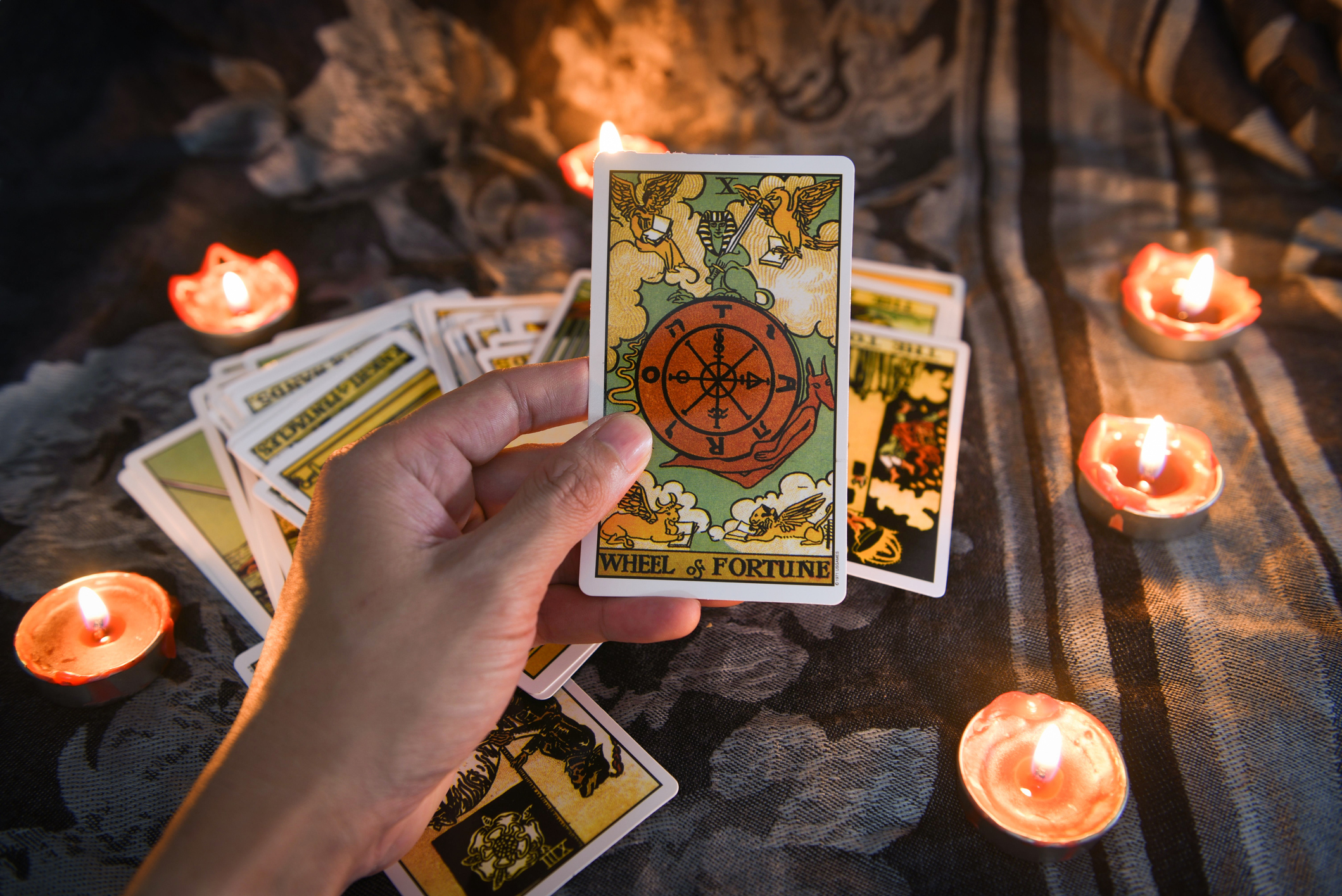 StyleCaster | Weekly Tarot Horoscope