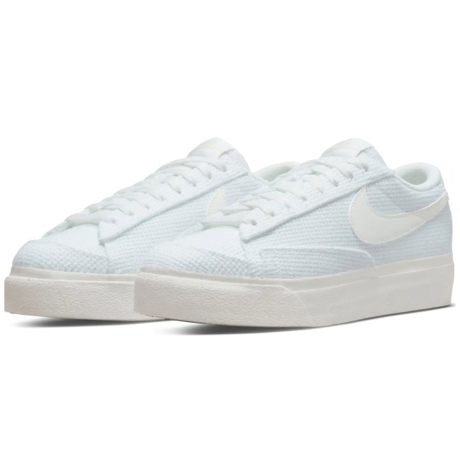 Nike Blazer Low Platform Sneaker