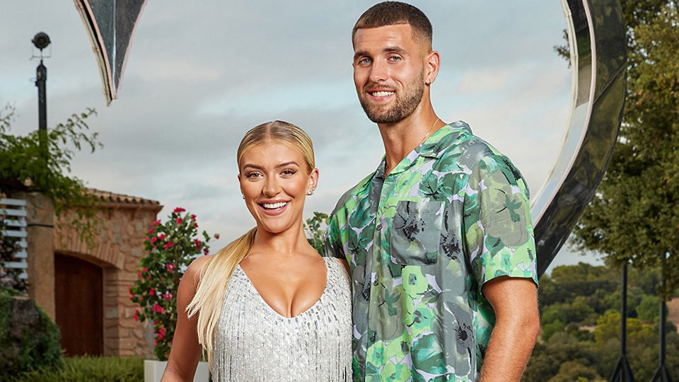 Zach, Molly - Love Island UK Season 10