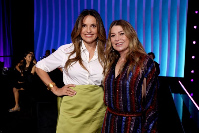 Mariska Hargitay and Ellen Pompeo attend the 2022 People's Choice Awards.