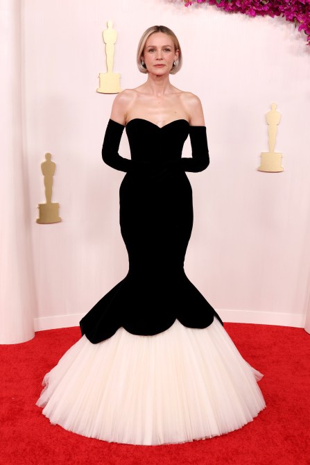 Carey Mulligan attends the 96th Annual Academy Awards on March 10, 2024 in Hollywood, California.
