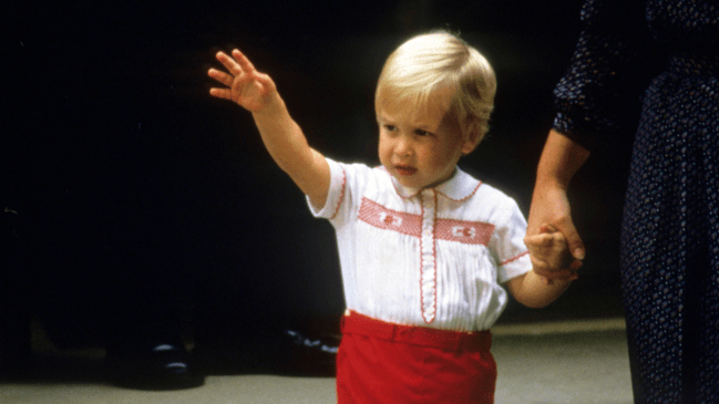 September 15, 1984: Prince William visits Prince Harry at the hospital