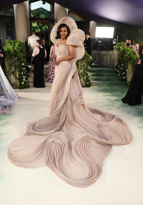 Mindy Kaling attends The 2024 Met Gala Celebrating "Sleeping Beauties: Reawakening Fashion" at The Metropolitan Museum of Art on May 06, 2024 in New York City.