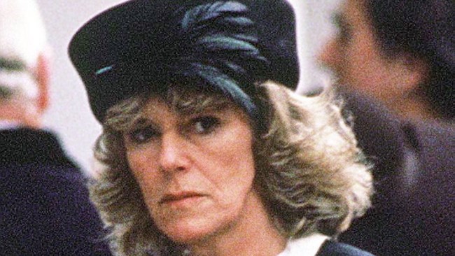 Camilla Parker Bowles Young Photos: Queen Camilla Now vs Then