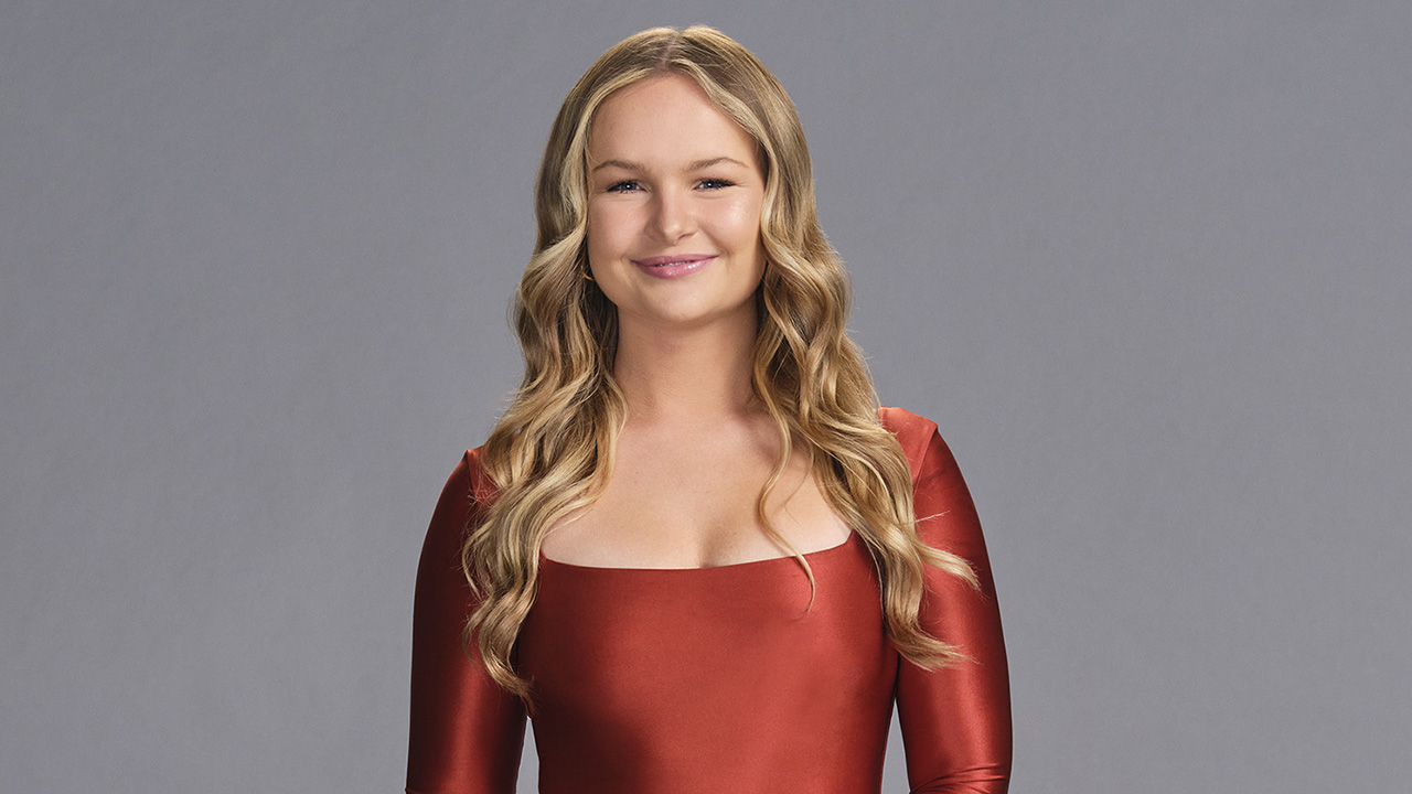 Who's Mackenzie related to on Claim to Fame Season 3?