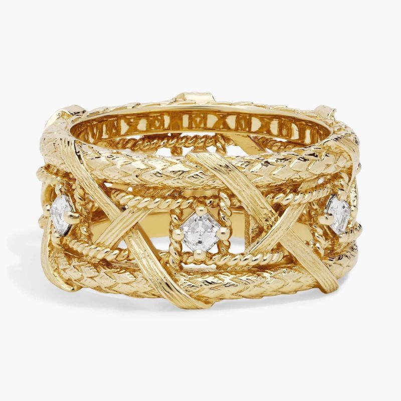 Jewelry Trends 2025: Runway & Street Style Jewelry Trends