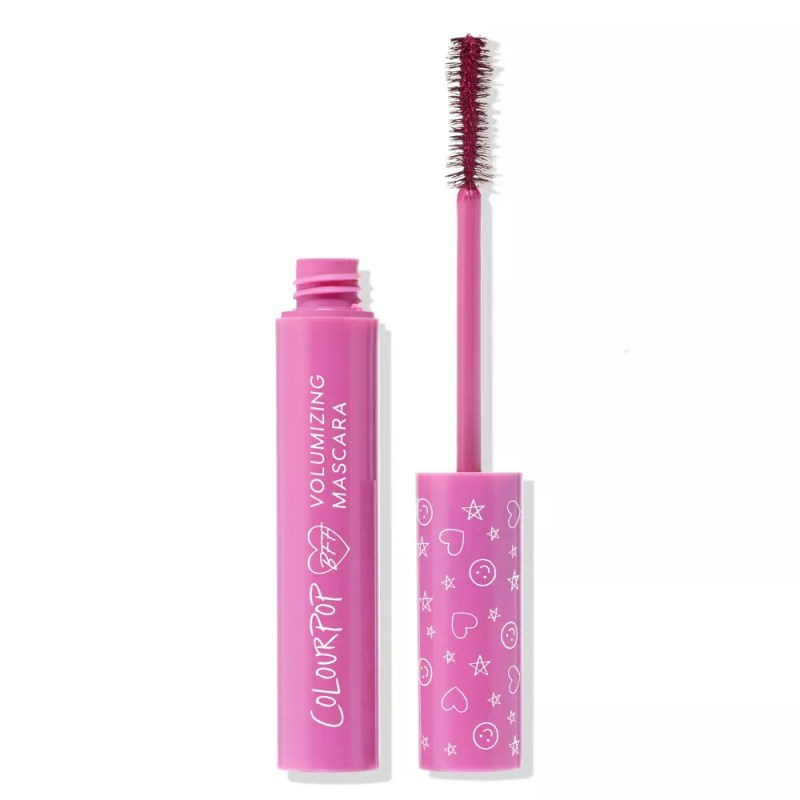 Eye Makeup Trends 2025: Avant-Garde Eyeliner, Dolly Lashes, & More