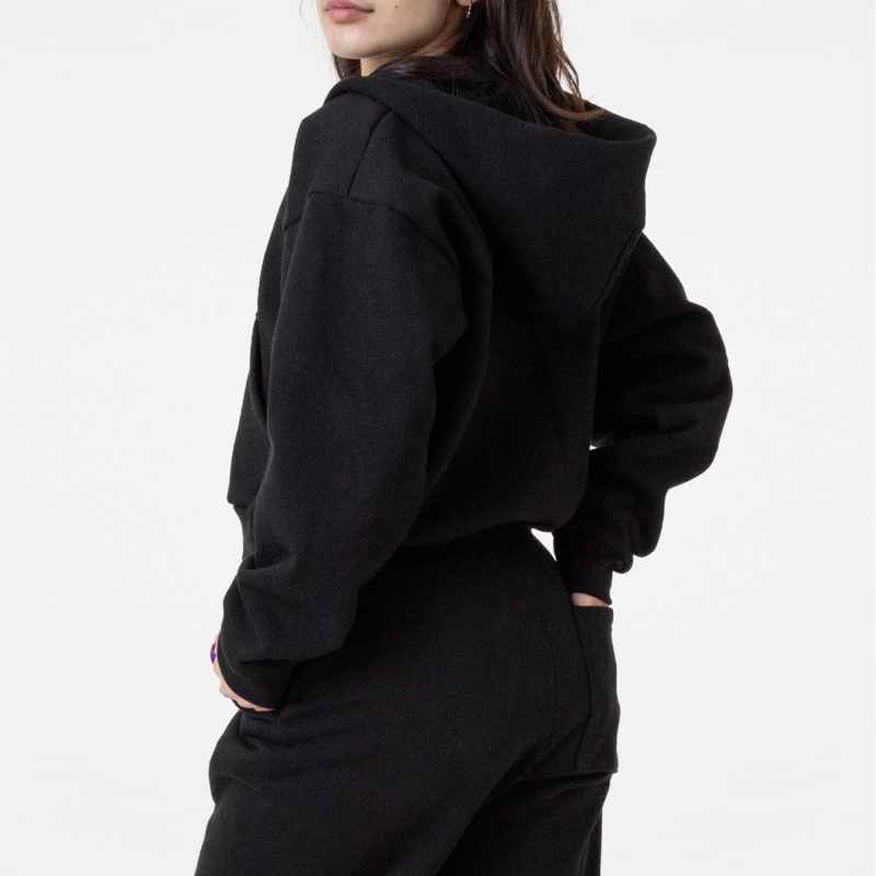 Taylor Swift Super Bowl Outfit 2025: How to Steal Her Style