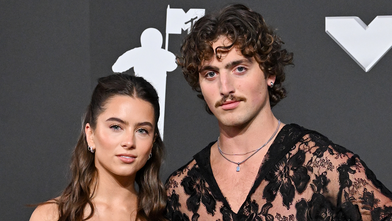 Maggie Thurmon and Benson Boone at the 2024 MTV Video Music Awards held at UBS Arena on September 11, 2024 in in Elmont, New York.