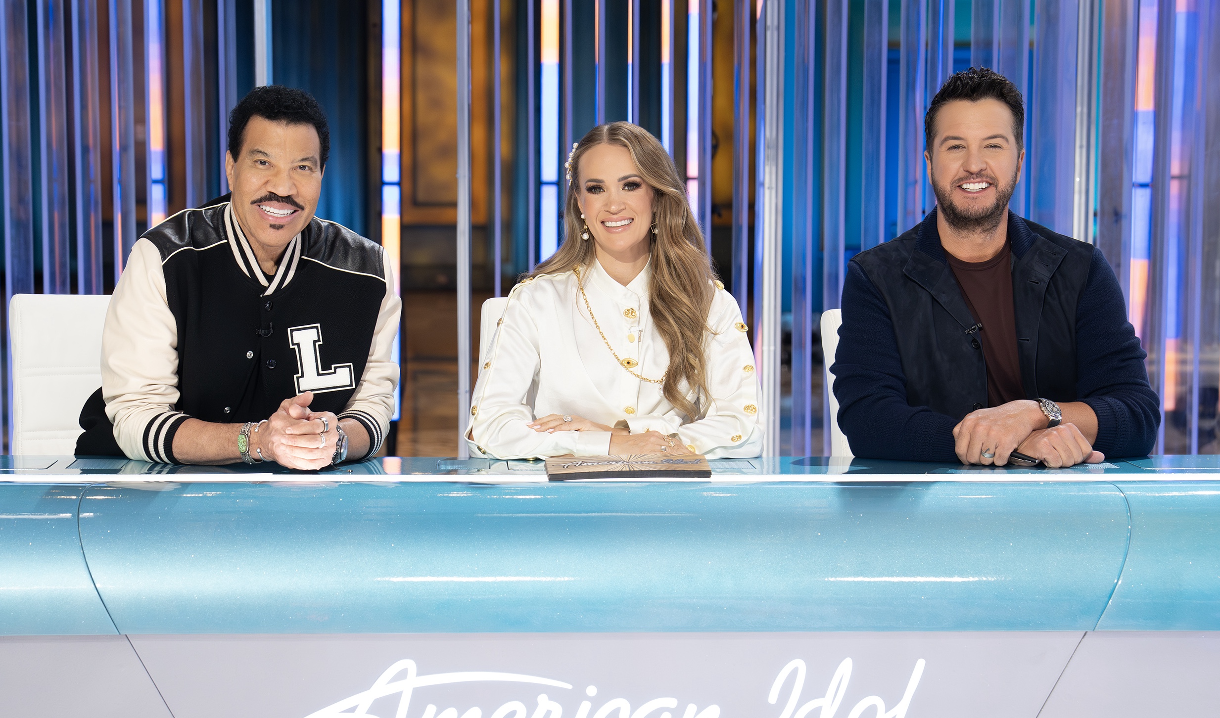 AMERICAN IDOL - “901 (Auditions)” - Luke, Lionel, Carrie and Ryan welcome the newest class of hopefuls to Idol University in Nashville, where future stars take their first steps toward becoming the next American Idol. MONDAY, JAN. 26 (8:00-10:00 p.m. EST) on ABC. (Disney/Eric McCandless)
LIONEL RICHIE, CARRIE UNDERWOOD, LUKE BRYAN
