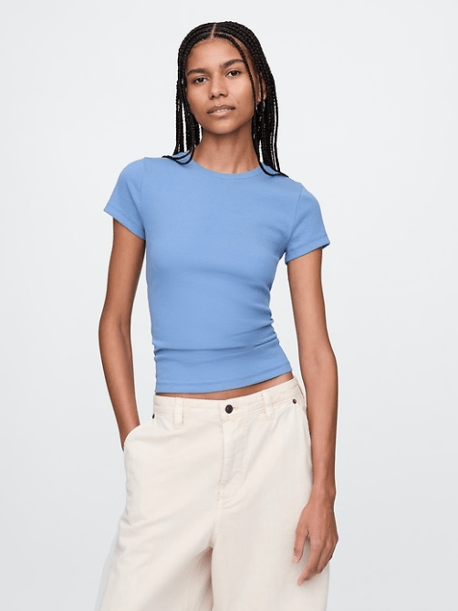 A model wearing the GAP Modern Rib T-Shirt in light blue