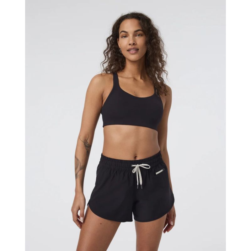 8 Athleisure Pieces We're Buying From the Vuori Labor Day Sale