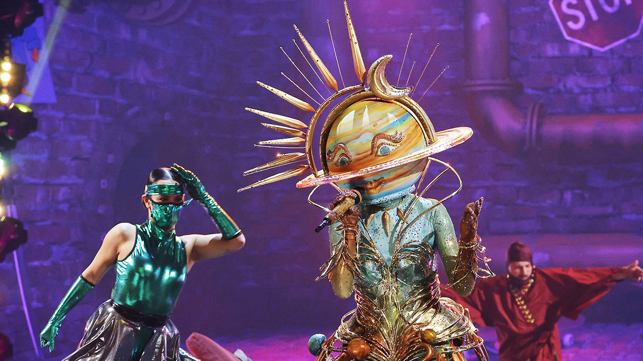 THE MASKED SINGER: Galaxy Girl on the special two-hour Season 14 premiere of THE MASKED SINGER airing Wednesday, Jan. 7 (8:00-10 PM ET/PT) on FOX. ©2026 Fox Media LLC.